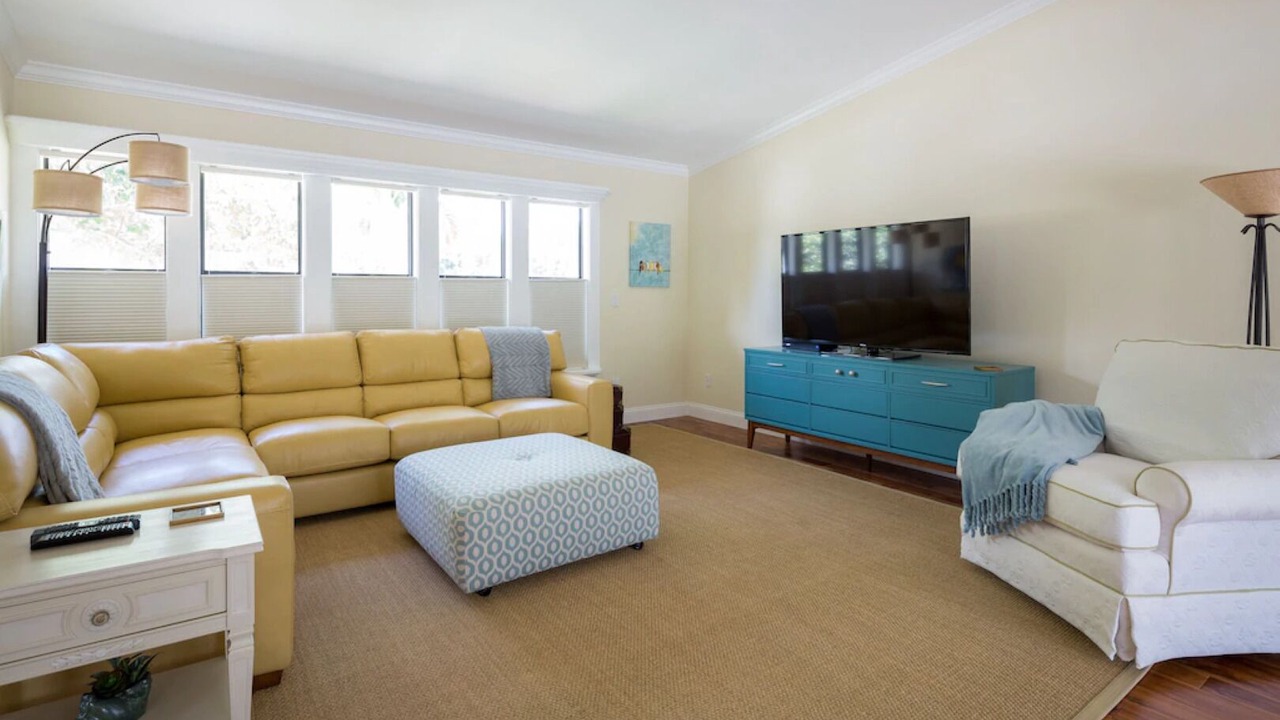 Photo of Livingroom in Palm River Estates