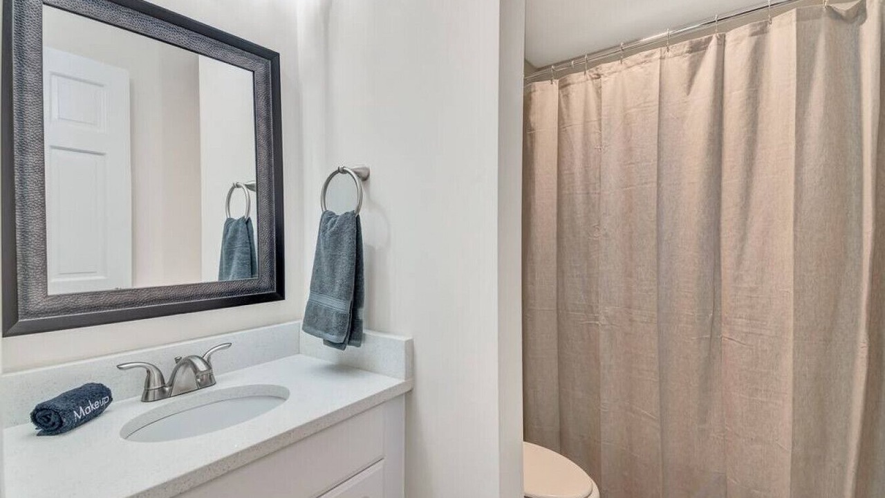 Photo of Bathroom in Dunwoody
