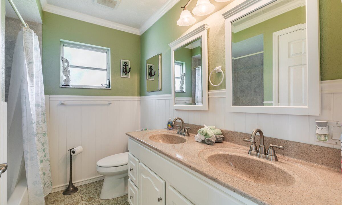 Photo of Bathroom in Flor-a-mar