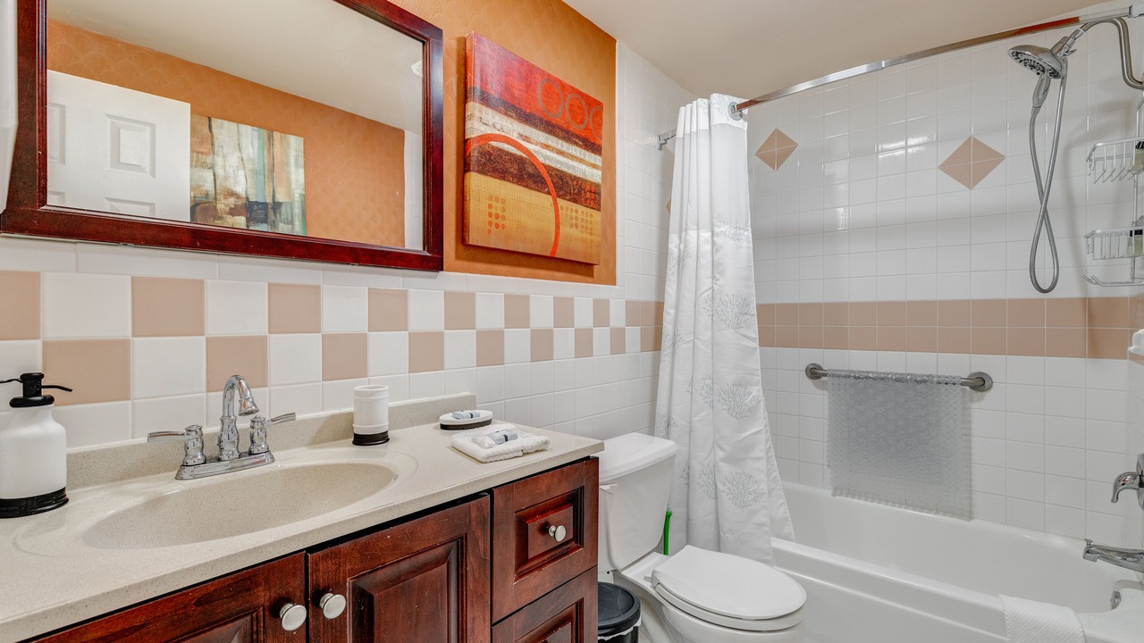 Photo of Bathroom in Largo