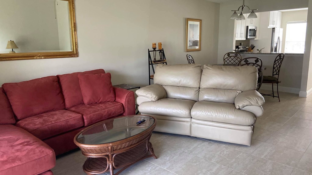 Photo of Livingroom in Jupiter Village