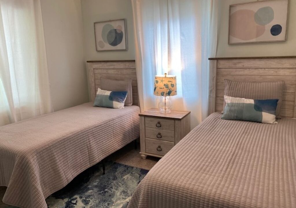 Photo of Bedroom in East Central Boulevard