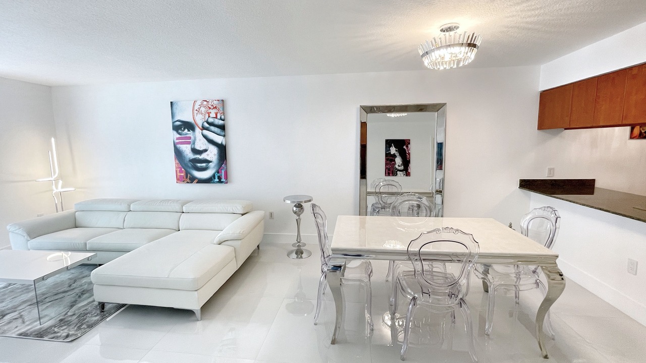Photo of Others in Brickell