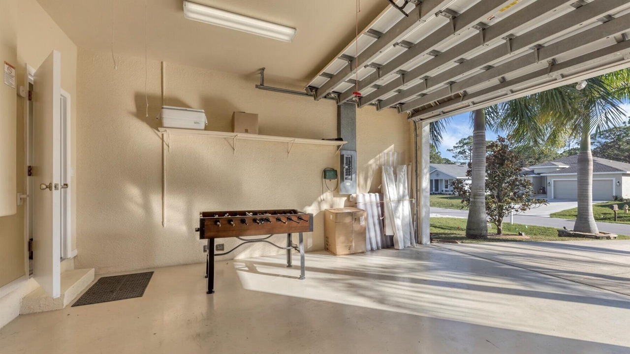 Photo of Patio Balcony in Rotonda Heights