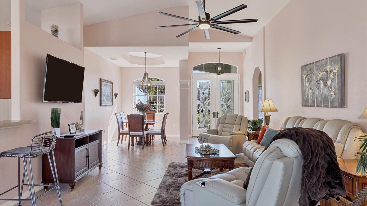 Photo of Livingroom in Rotonda Heights