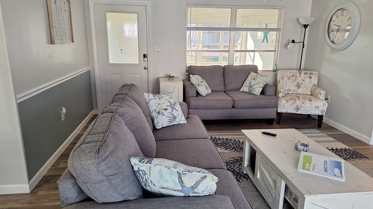Photo of Livingroom in Englewood