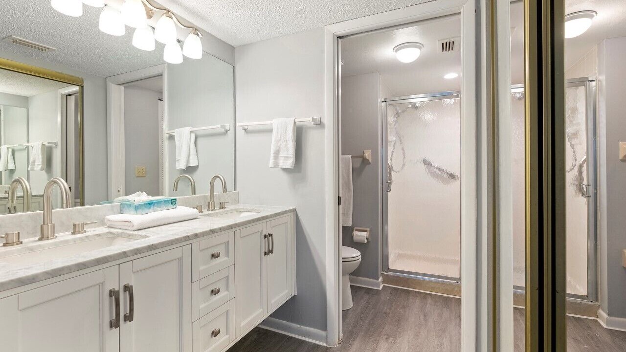 Photo of Bathroom in Trailer Estates
