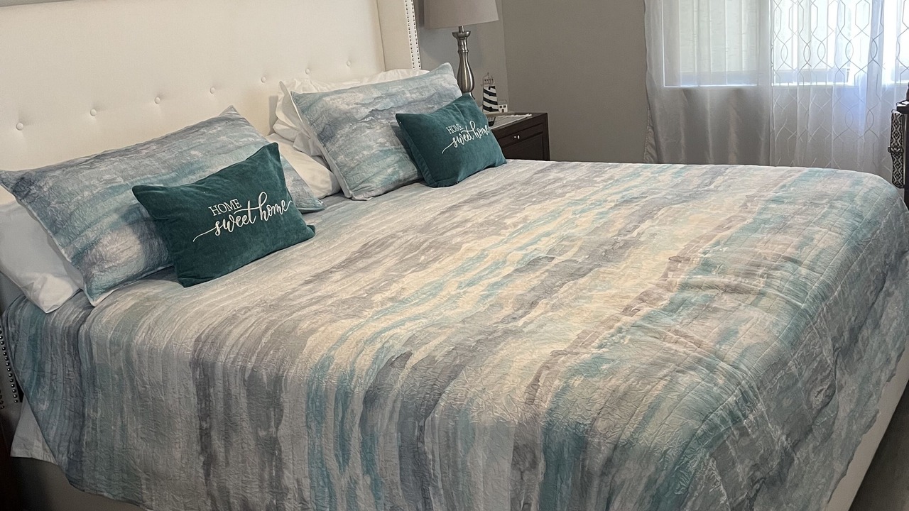 Photo of Bedroom in Trailer Estates
