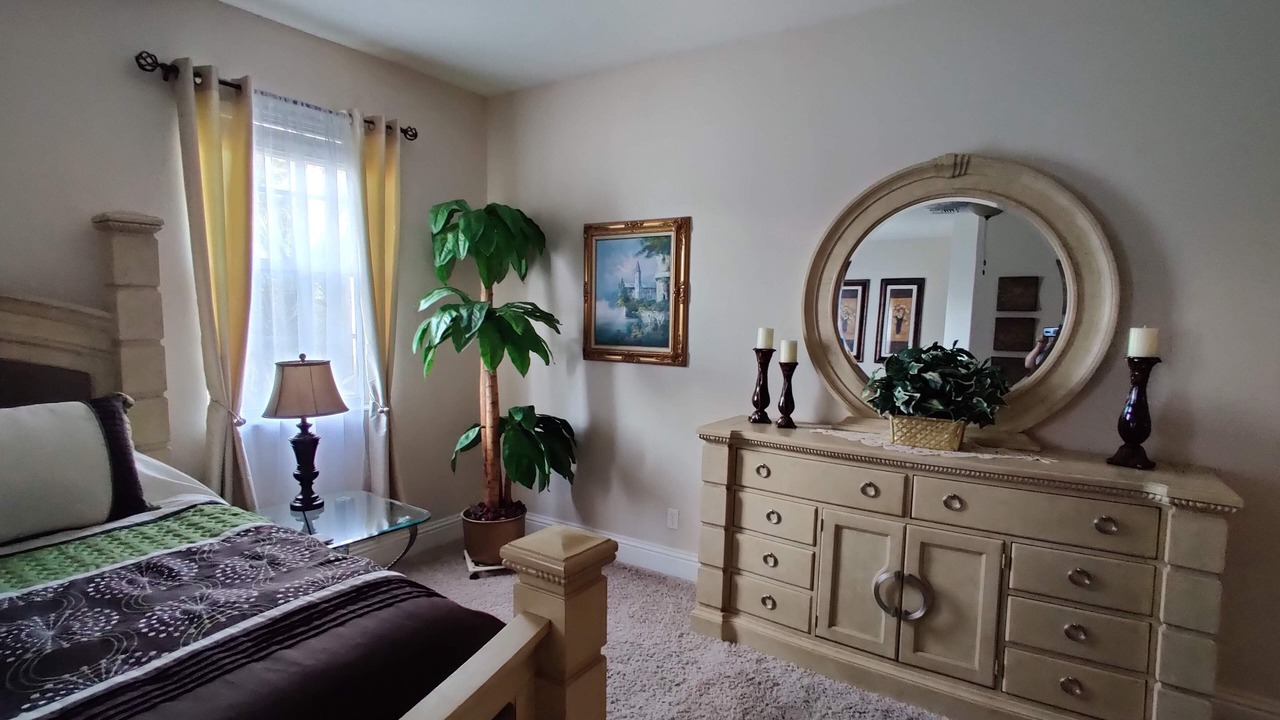Photo of Bedroom in Estero