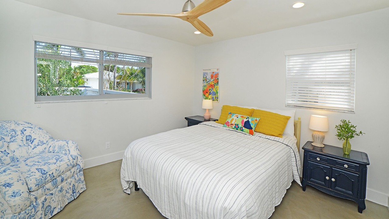 Photo of Bedroom in Lake Ida Shores