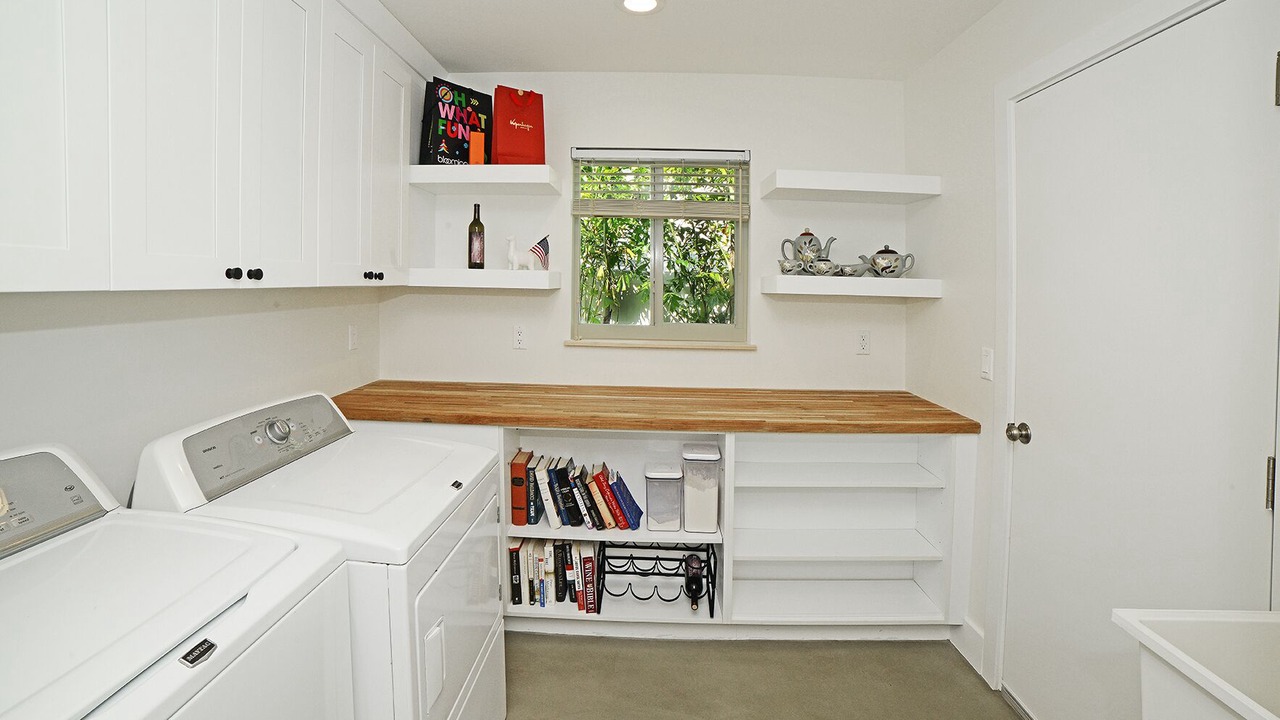 Photo of Bedroom in Lake Ida Shores