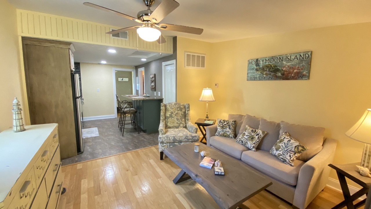 Photo of Livingroom in Ozona