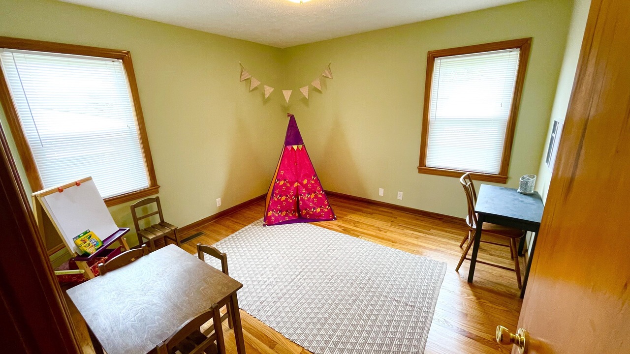 Photo of Others in Knoxville