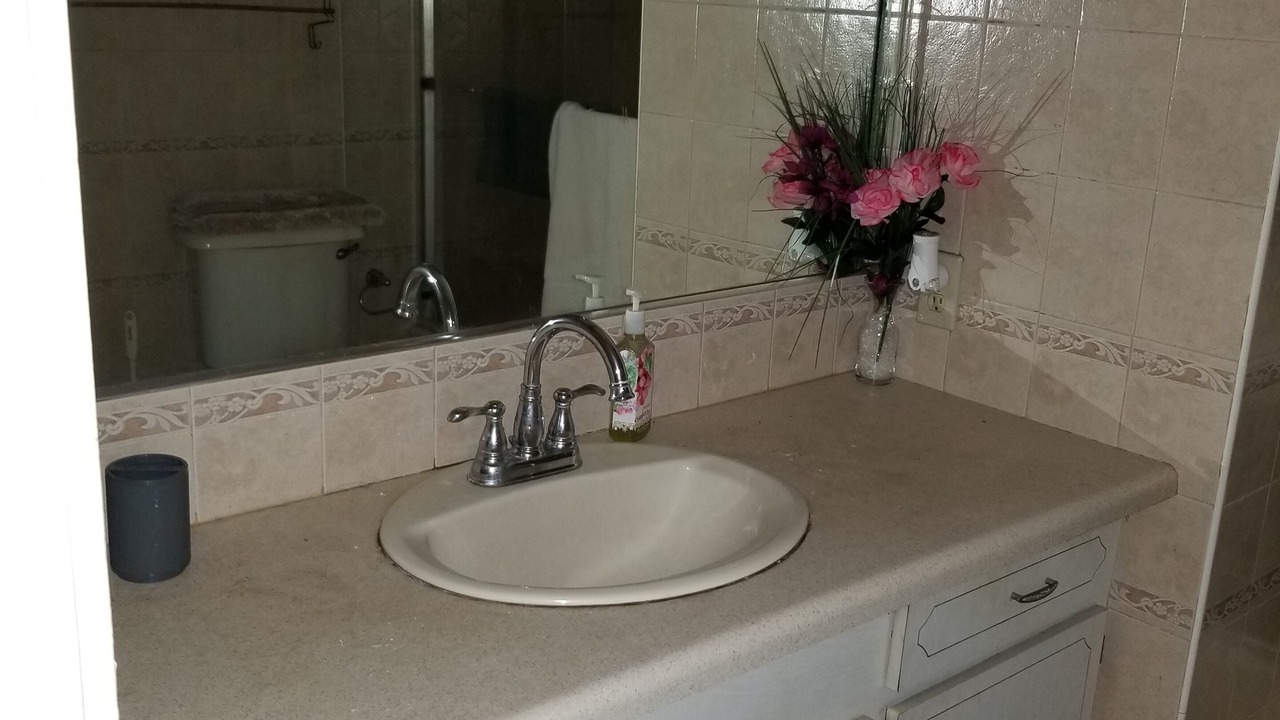Photo of Bathroom in Pembroke Park