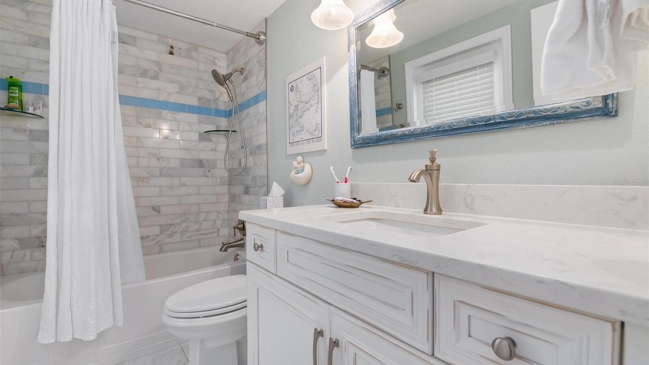 Photo of Bathroom in Gulf Gate Estates