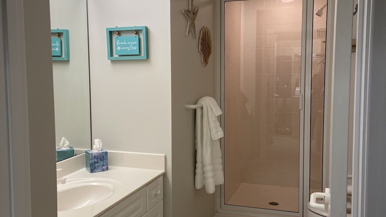 Photo of Bathroom in Navarre Beach