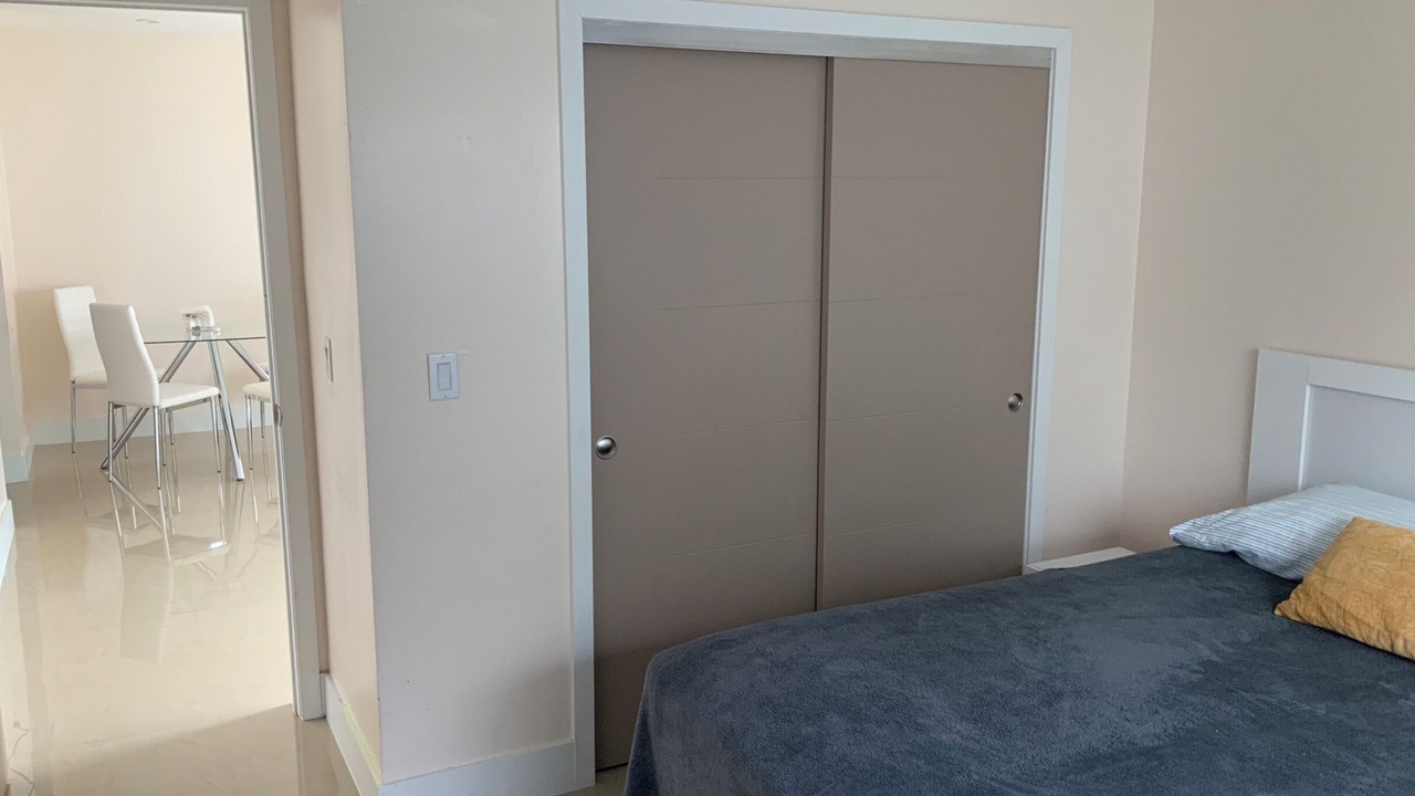 Photo of Bedroom in Hialeah