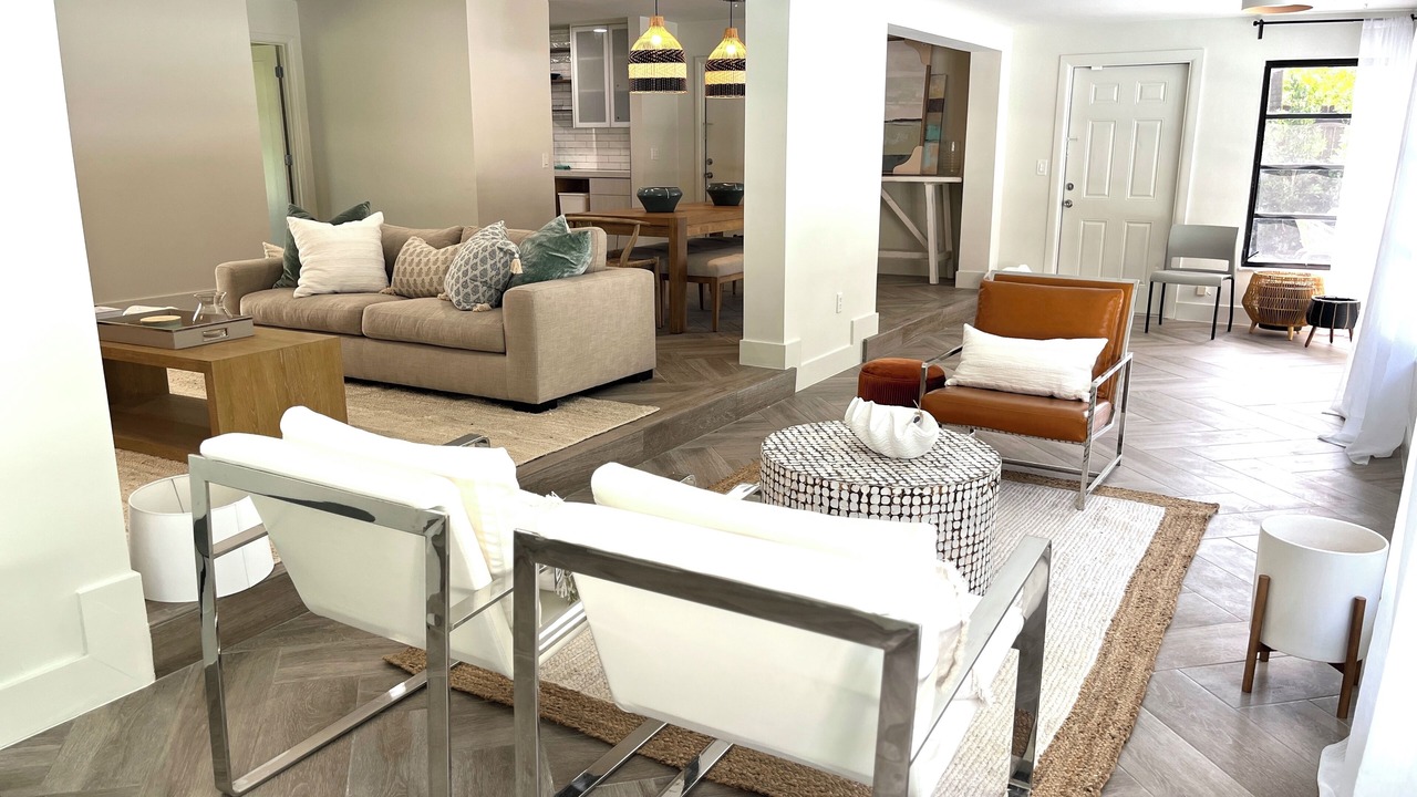 Photo of Livingroom in Lake Clarke Shores