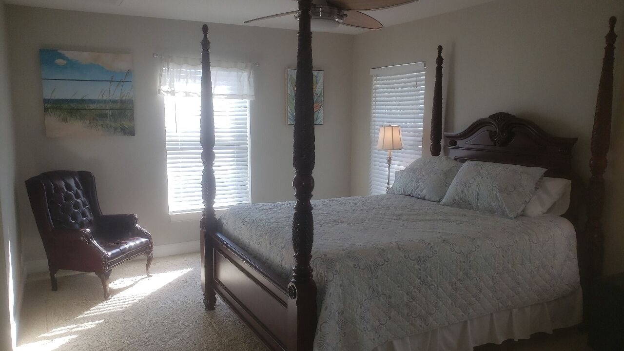 Photo of Bedroom in Hudson