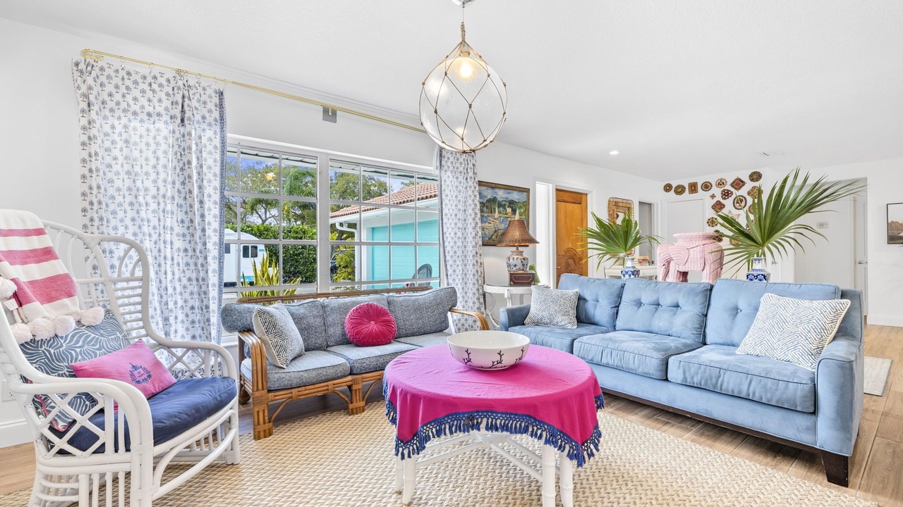 Photo of Livingroom in Jupiter