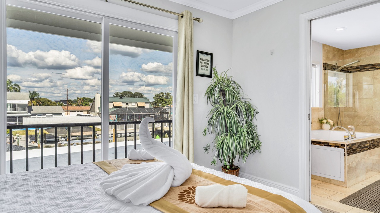 Photo of Bedroom in Bay Crest Park