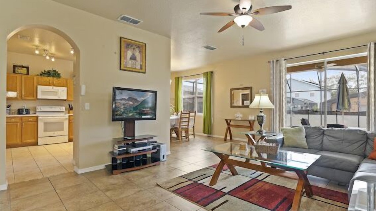 Photo of Livingroom in Sandy Ridge