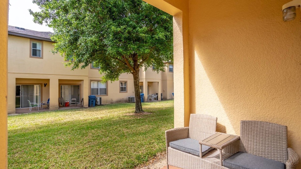 Photo of Patio Balcony in Regal Palms