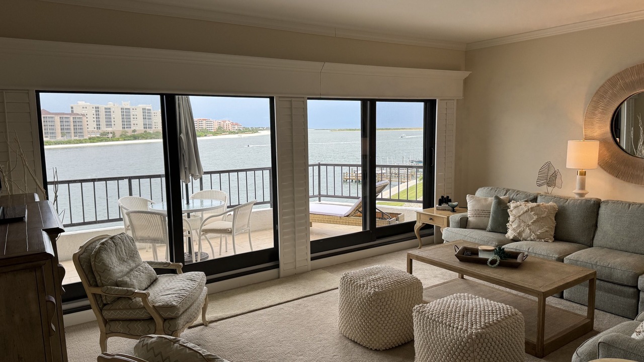 Photo of Livingroom in Isles of Capri
