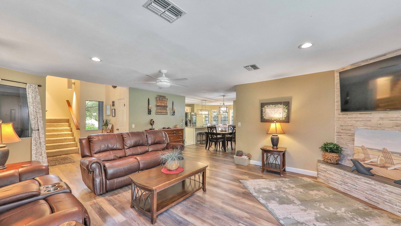 Photo of Livingroom in Avon Park