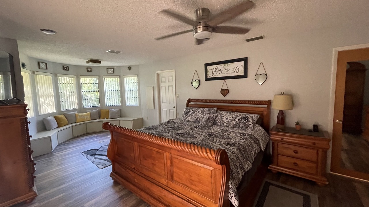 Photo of Bedroom in Avon Park