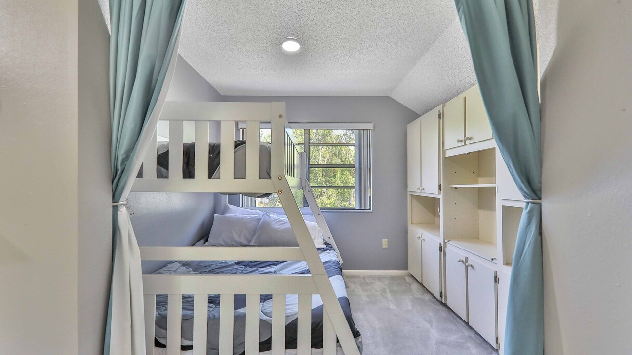 Photo of Bedroom in Avon Park