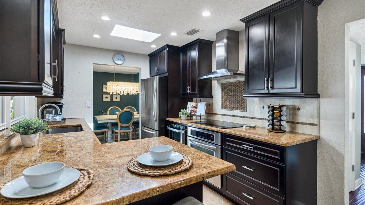 Photo of Kitchen in Harbor Hills