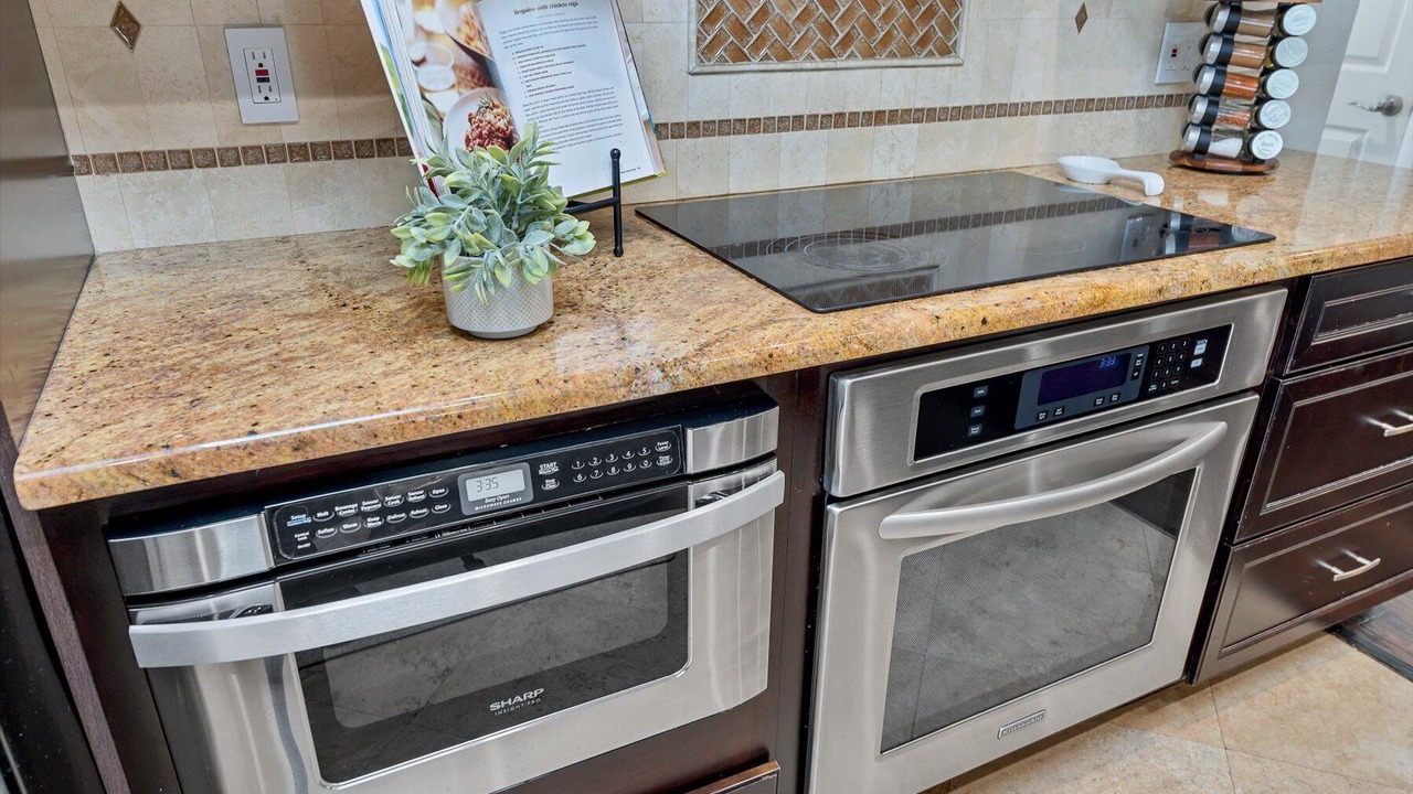 Photo of Kitchen in Harbor Hills