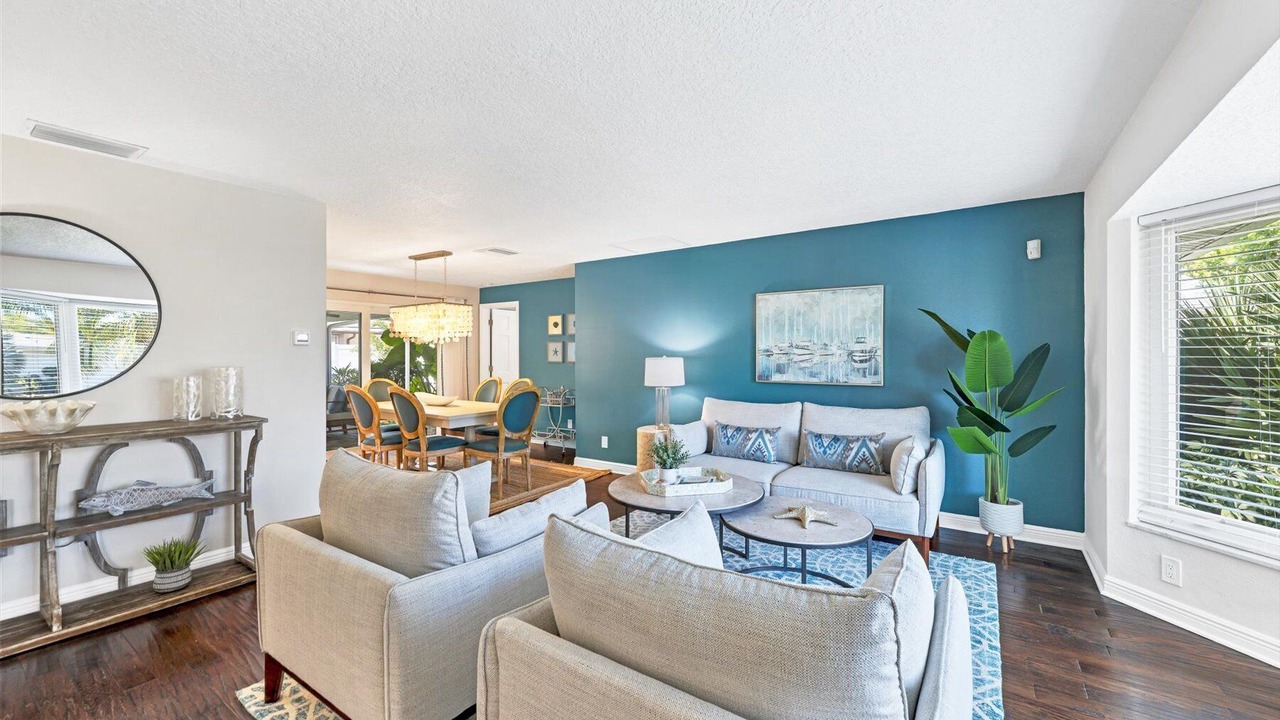 Photo of Livingroom in Harbor Hills