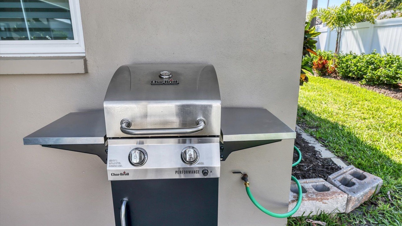 Photo of Outdoor in Harbor Hills