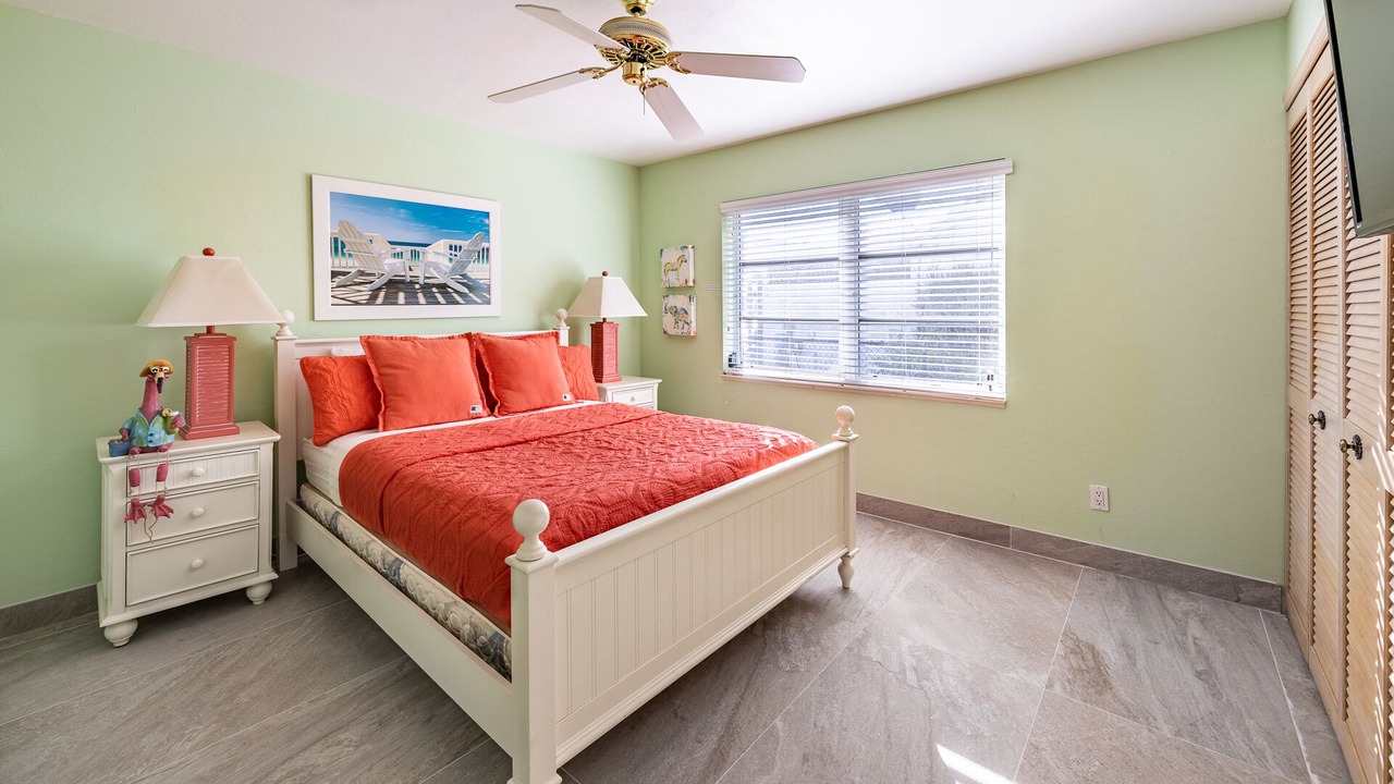 Photo of Bedroom in Eight Lakes