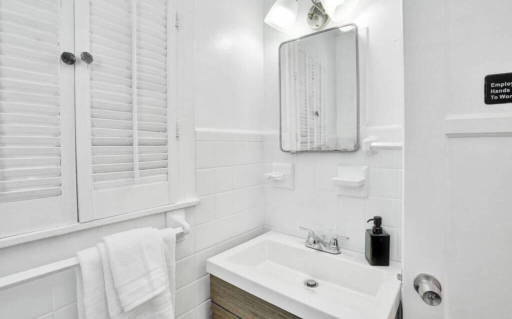 Photo of Bathroom in Pompano Beach