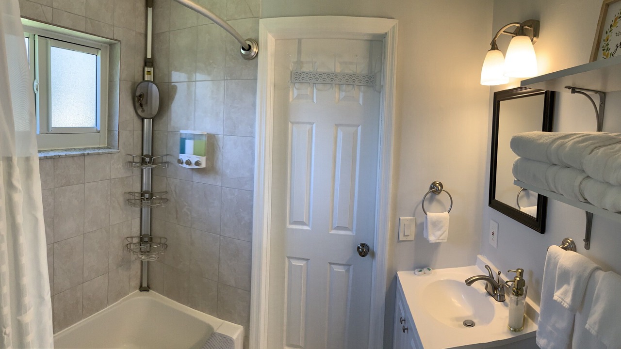 Photo of Bathroom in Juno Ridge