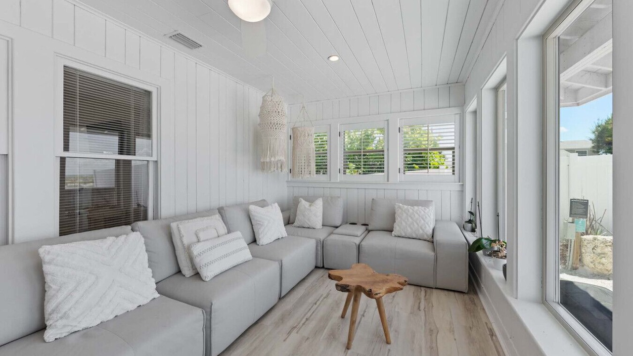 Photo of Livingroom in Anna Maria