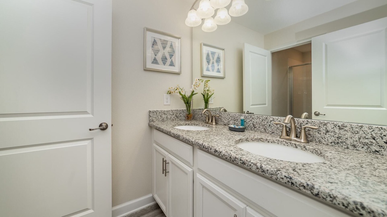 Photo of Bathroom in Davenport
