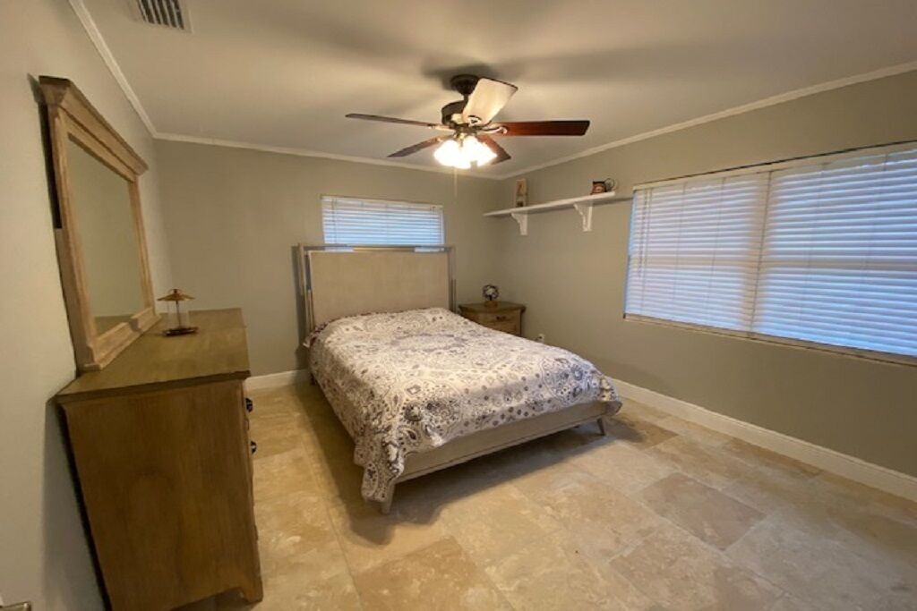 Photo of Bedroom in Crystal Beach