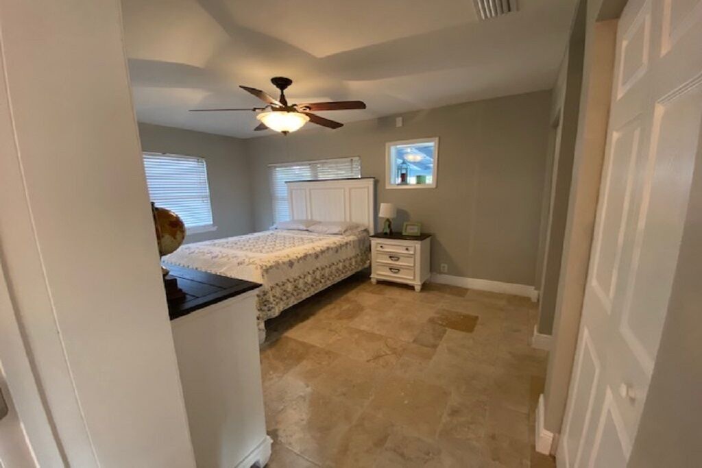 Photo of Bedroom in Crystal Beach