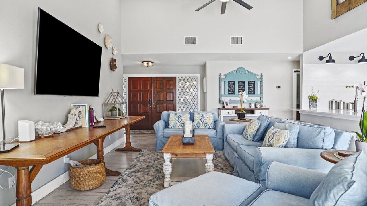 Photo of Livingroom in Fort Myers
