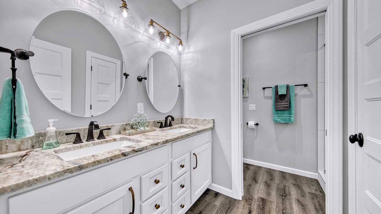 Photo of Bathroom in Gulf Pines