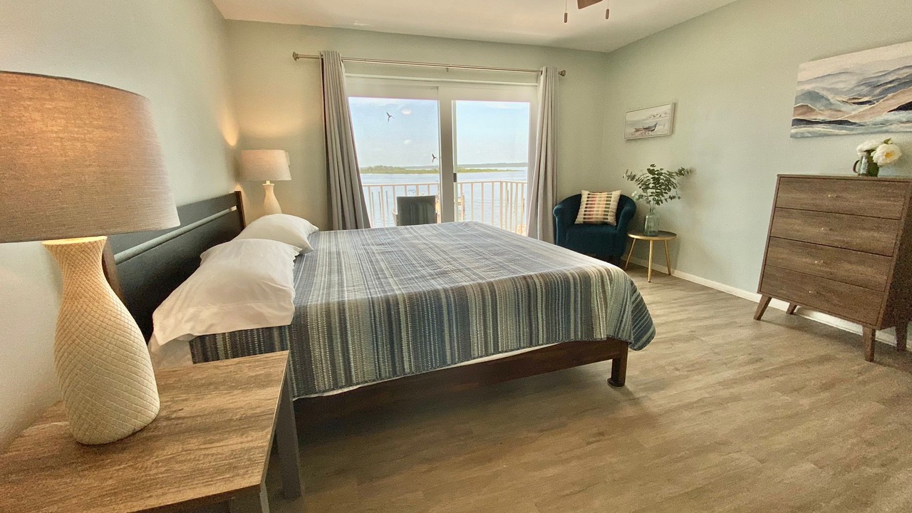 Photo of Bedroom in Crescent Beach