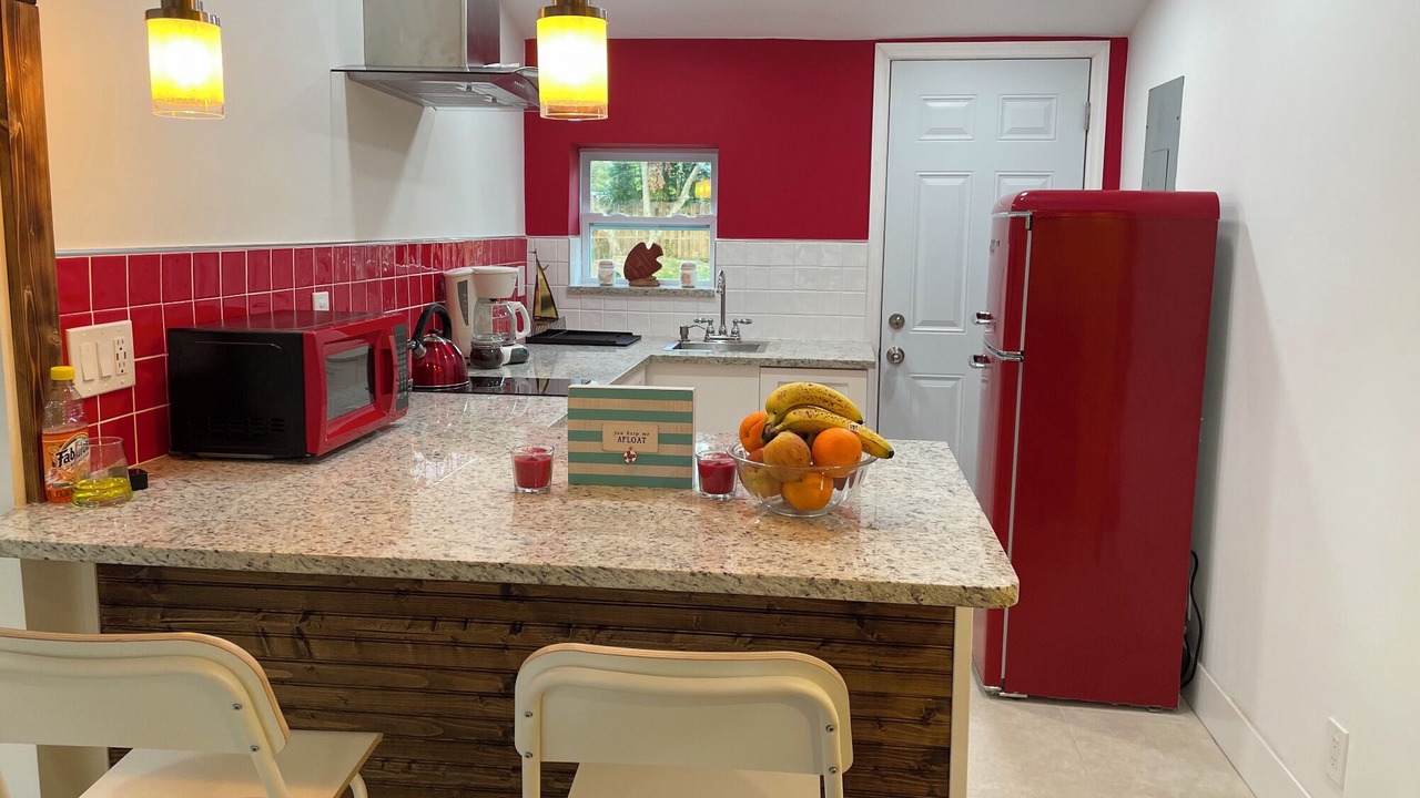 Photo of Kitchen in Lake Worth Corridor