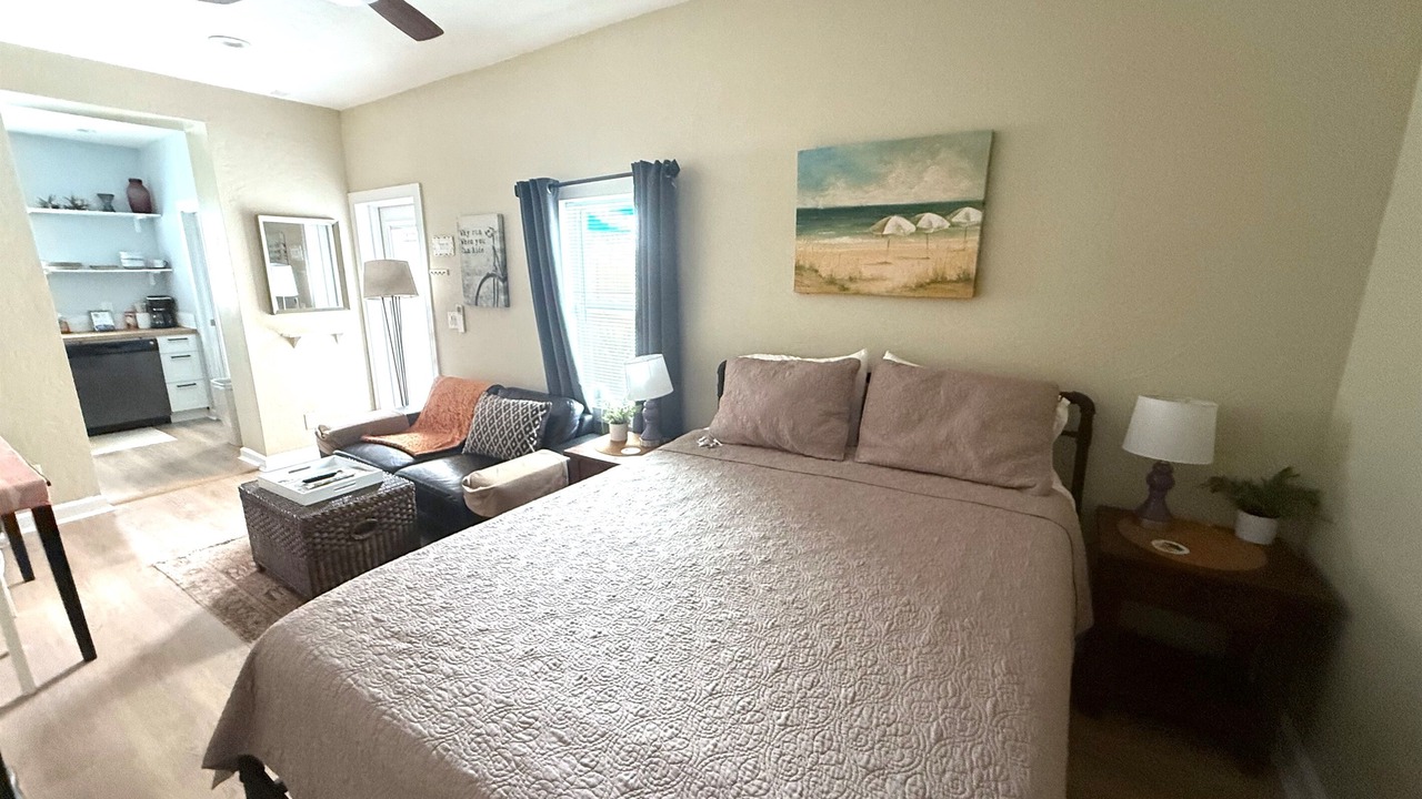Photo of Bedroom in Historic Uptown