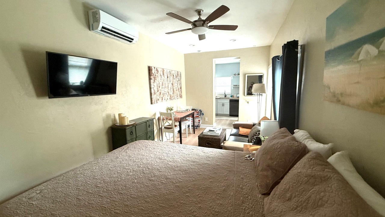 Photo of Bedroom in Historic Uptown