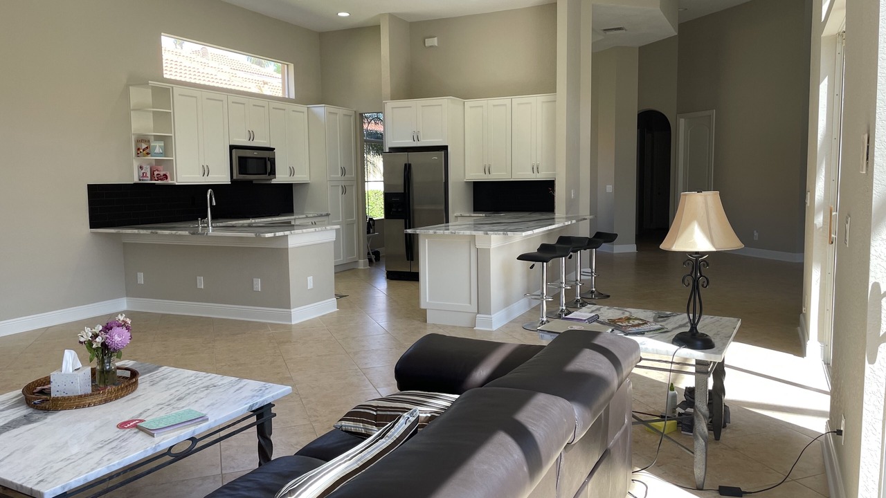 Photo of Bedroom in Estero