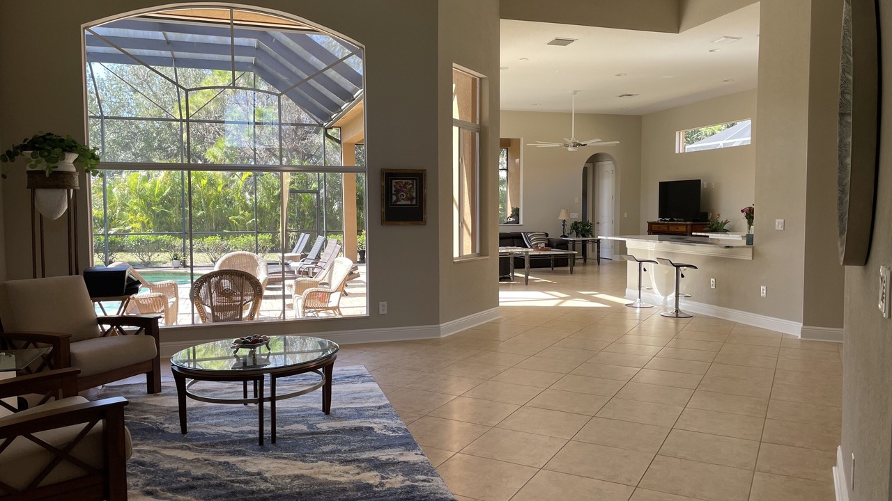 Photo of Bedroom in Estero